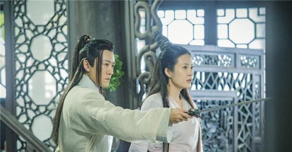 倚天屠龙记3:张无忌诞生荒岛,纪晓芙心系杨逍