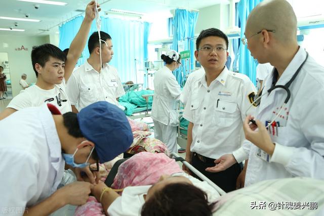 突发心悸,心率高达150次,医生居然用勺子救回来了