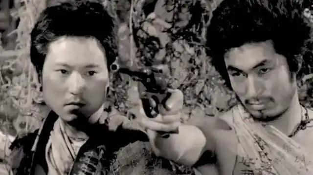 32个男人1个女人被困孤岛6年,1951年营救时仅剩19人,发生了什么
