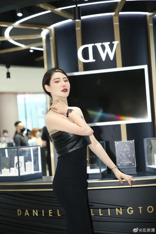 左岸潇 一个网红的进化史