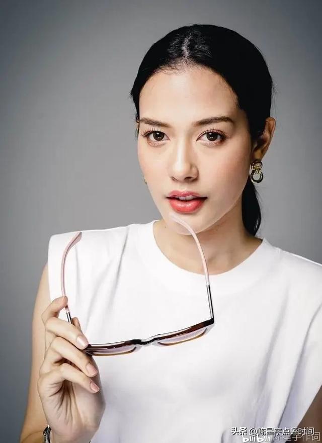 泰国明星JamesJirayu泰剧《逐爱游戏》搭档Gina然而CP感像姐弟恋
