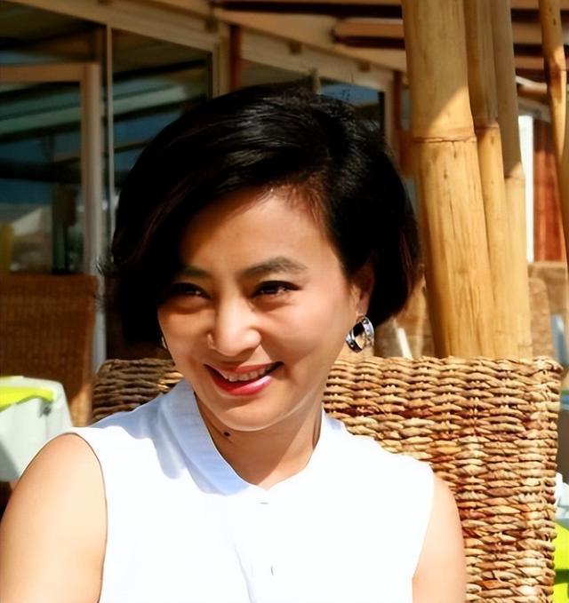 李玲玉和丈夫杰瑞:过去的婚姻有阴影,让外国丈夫内心饱含委屈