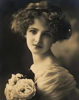 绞刑美女(蒙尼尔事件：被母亲囚禁25年变成“人畜”的她，曾是法国第一美人)