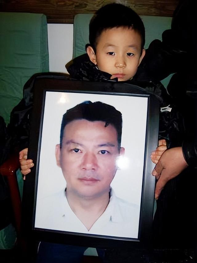 打星王群:八九十年代红极一时,英年早逝后,母亲被孙子推上法庭