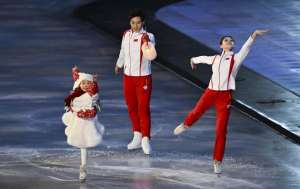 随文静(亚冬会｜隋文静：冰上追光者，从未离场)