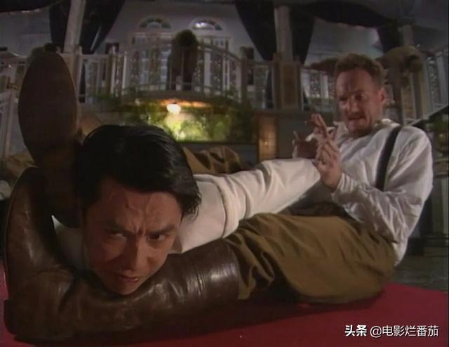 95版《精武门》,甄子丹已成巨星,高雄“长青树”,万绮雯最惨