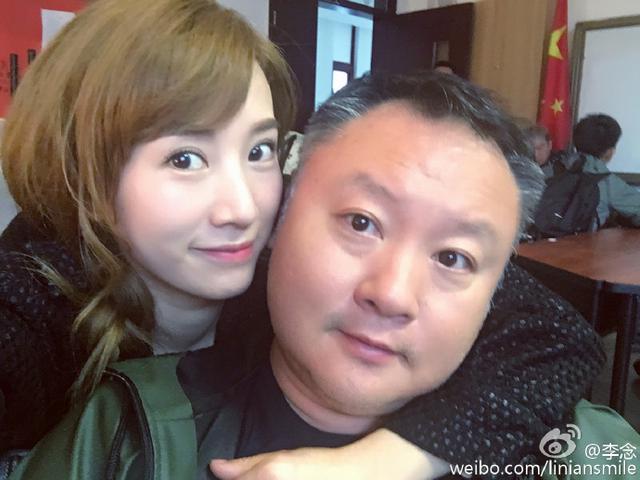 《蜗居》8年后，张嘉译李念同框，有多人记得海藻宋思明？