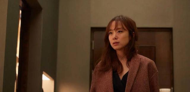 韩国禁忌电影《男与女》:冰雪之境中的邂逅与沉沦,跨越道德边界