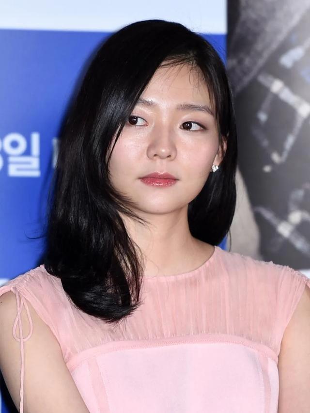 三级片韩剧布拉芙夫人引热议,教授与少女爱恨情仇,他们如何选择