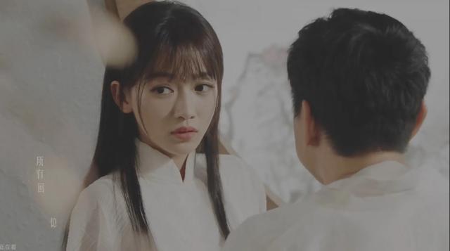 女明星们拍摄MV,个个大放异彩,而她出演的竟是人民日报出品