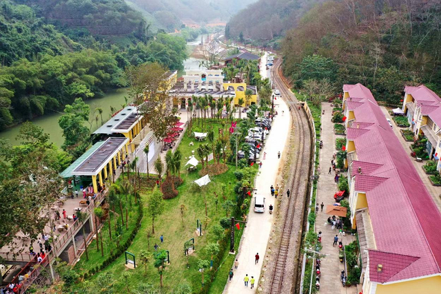 沿着边境看中国|云南河口八条半村:滇越铁路上的“人间仙境”