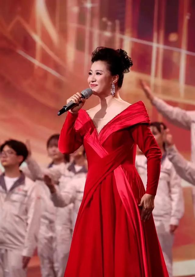 王丽达:嫁志同道合的丈夫,婚后生一子,如今咋样了?