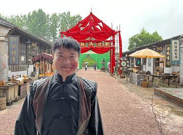 “干什么都被骂!”前反诈民警老陈,辞职后来浙江拍戏了
