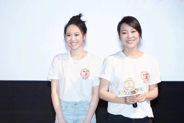 原来闫妮的女儿是她,20岁就演了女一号,但演技却跟不上资源