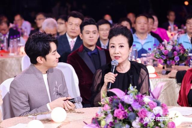 徐小凤赵雅芝汪明荃经典三连唱,“湾区升明月”唱遍怀旧金曲