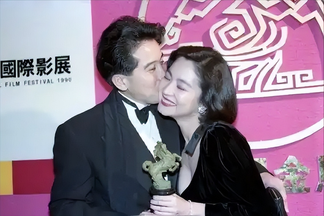 徐克称她是50年一遇美女,发哥对她一见钟情,自己感情却理不清
