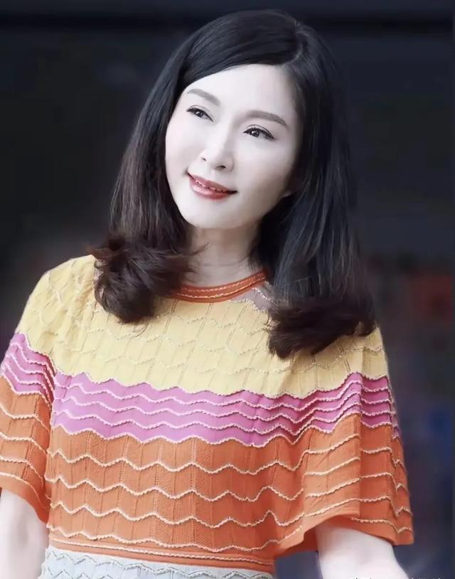 张玉嬿年轻时有多美,可甜可盐,泪盈双眸,无辜眼神动人心弦!