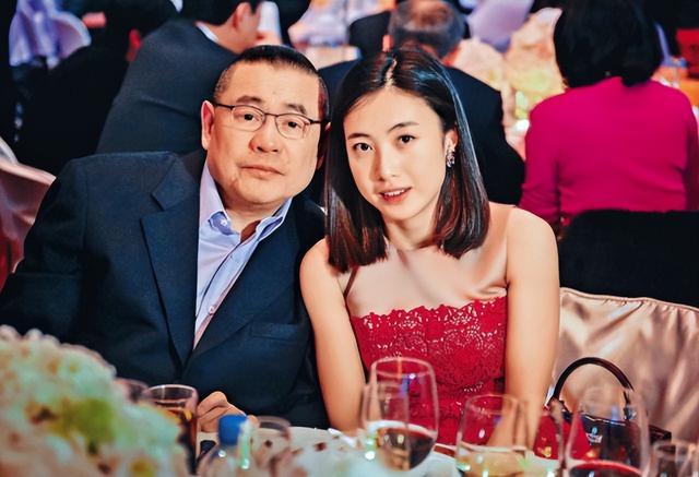 刘銮雄3个女儿：长女41岁无人敢追，次女改名，小女儿6岁身价80亿