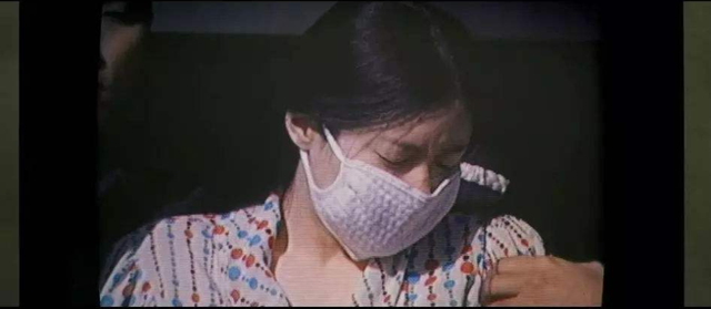 《亲切的金子》她用仇人的血做成蛋糕,与众人分食