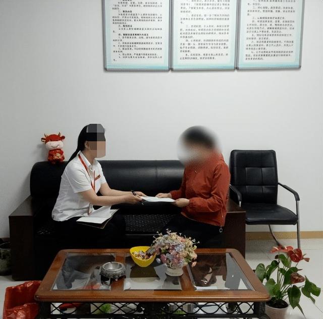 最美岳母李慧芳:离婚7年前女婿车祸,她照顾8个月,还帮着谋出路