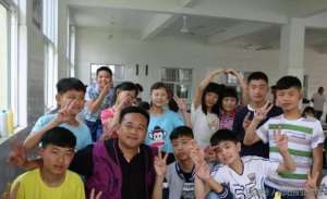 张桂(方城志愿者张桂：昔日，他领团队做公益 如今，他身患肝癌受捐助)