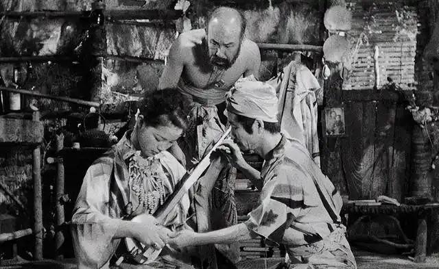 32个男人1个女人被困孤岛6年,1951年营救时仅剩19人,发生了什么
