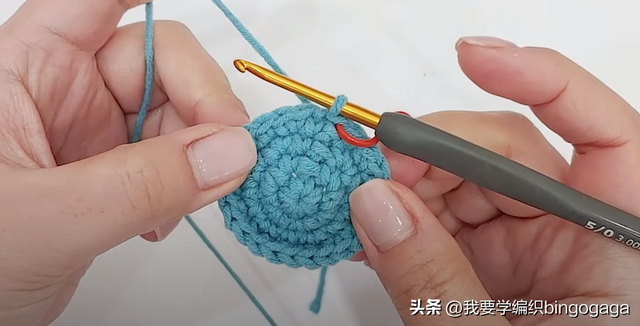少女感爆棚的一款包包，花朵水桶包教程，春天背上它美美地出门吧