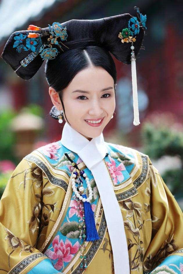 董洁晒美照却被扒出高清无p图,眼袋法令纹让人不敢认!