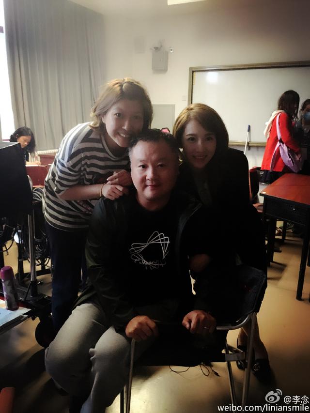 《蜗居》8年后，张嘉译李念同框，有多人记得海藻宋思明？