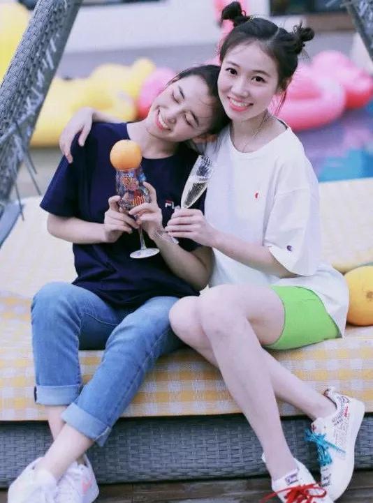 基因遗传太强大,女明星貌美如花的姐妹,林心如妹妹比她还美