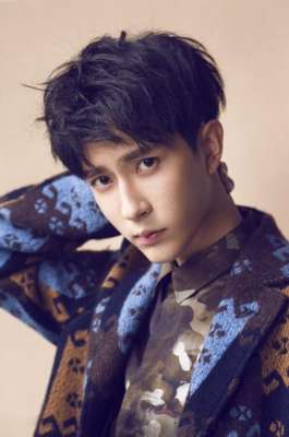 谦谦公子温润如玉(《三生三世》的白真上神是新疆小伙他说：选女友向周迅看齐)