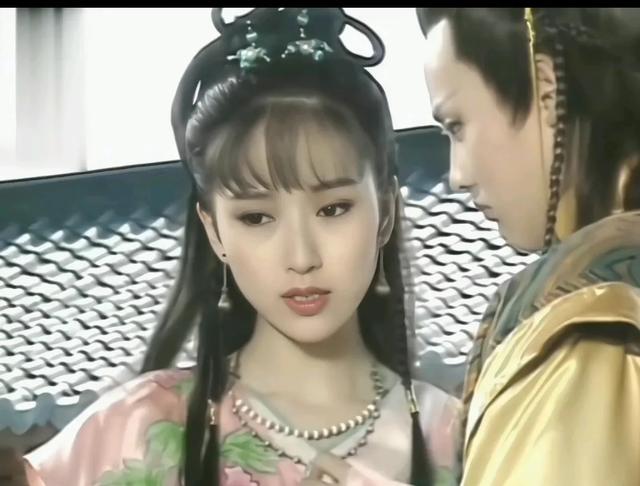 张玉嬿年轻时有多美,可甜可盐,泪盈双眸,无辜眼神动人心弦!