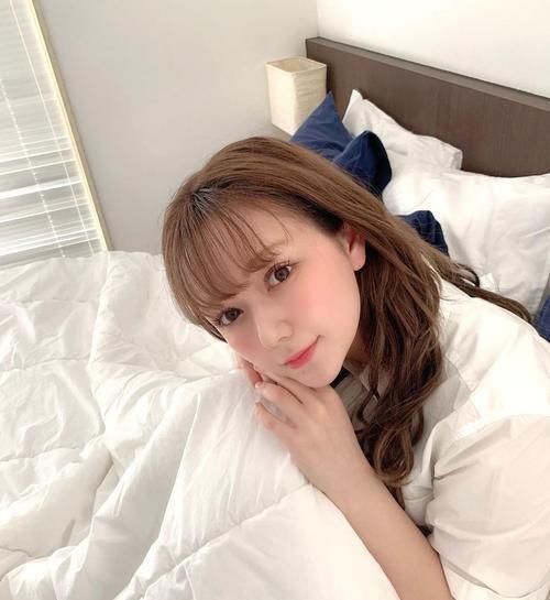 村重杏奈！魅力熟女脸蛋，最长工作时间15个小时