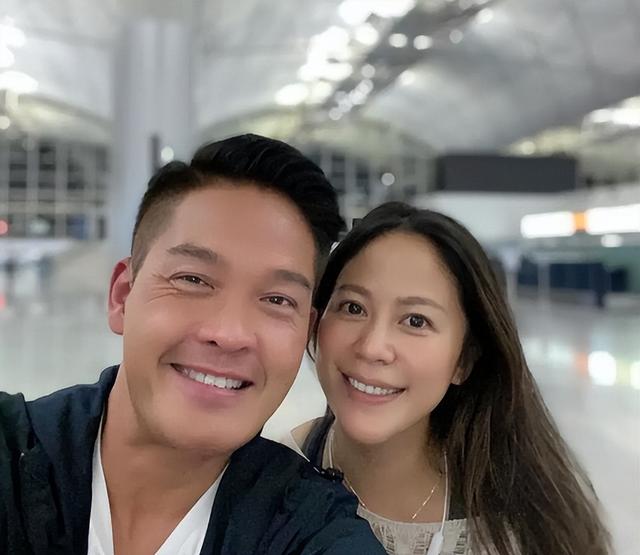 痛心疾首!郑启泰新婚离世,腹泻晕倒的真相为何?妻子怎样面对?
