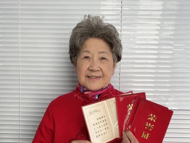 导演一眼相中,台词只有120字,她演出了那个时代稀缺的温柔