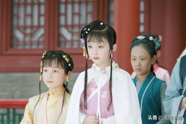 七版黛玉进贾府,谁像侠女闯关,谁像村姑进城,谁才是大家闺秀?