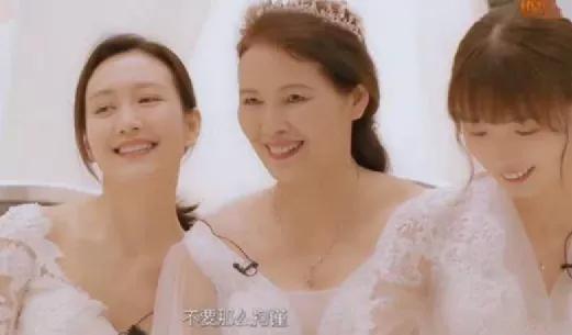 基因遗传太强大,女明星貌美如花的姐妹,林心如妹妹比她还美
