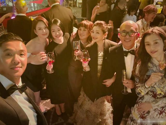 大S罕见露面,参加王伟忠女儿归宁宴,一个细节暴露她的窘迫现状