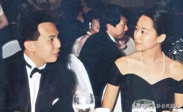 4位大龄未婚百亿富二代,未婚生子,女友换不断,40岁仍单身