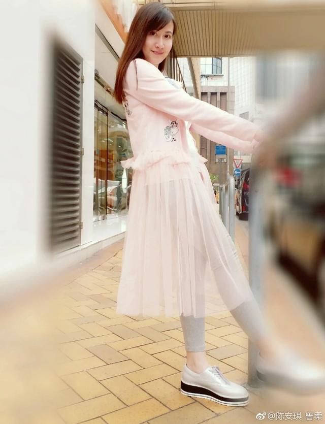 98版《鹿鼎记》曾柔,曾和杨受成传绯闻,却混到涉嫌绑架和勒索
