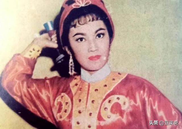 “西宫娘娘”李香琴，16岁出道，与谭炳文纠缠30年无果