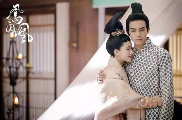 赵露思的老师给她起英文名Lucy,她改个字母,马上变得有小女人味