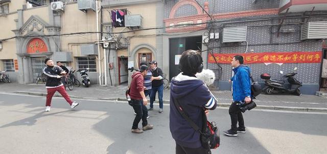 上海话杭州话苏州话宁波话嘉兴话宜兴话一起说唱,“江南style”有人听?