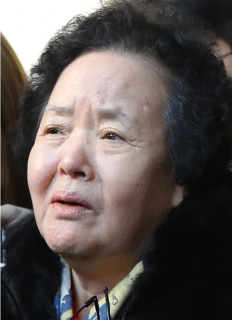 韩国梨泰院杀人案:学生被人捅死,现场只有俩美国人,却审了20年