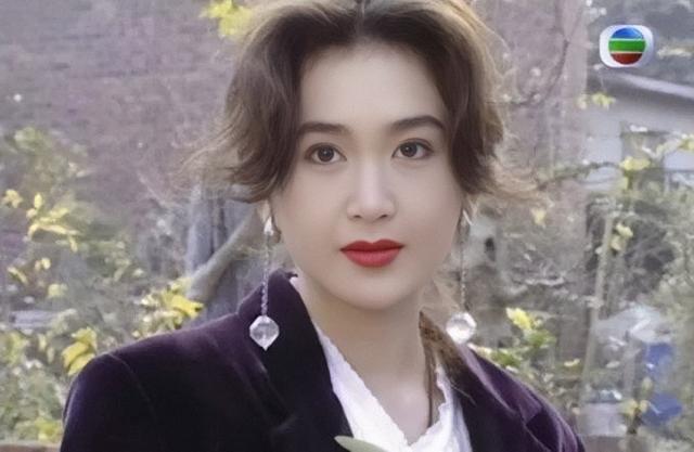 温碧霞的故事:荧幕初吻给了刘德华,被骗和吴孟达拍床戏不开心