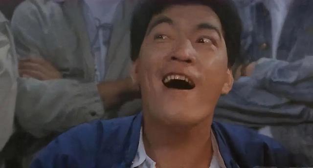 72岁李修贤被骂惨，与大傻模仿者一起直播带货，被斥消费已故好友