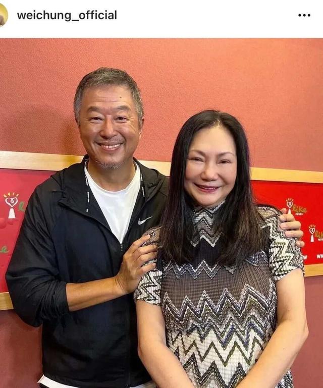 大S罕见露面,参加王伟忠女儿归宁宴,一个细节暴露她的窘迫现状