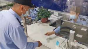 沈玉林(10分钟办好证民警一路狂奔送到考点)