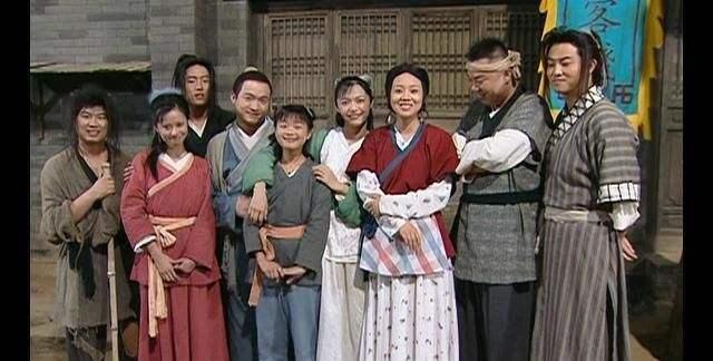 豆瓣评分9分以上的5部经典剧,《潜伏》上榜,有两部重播了3000遍