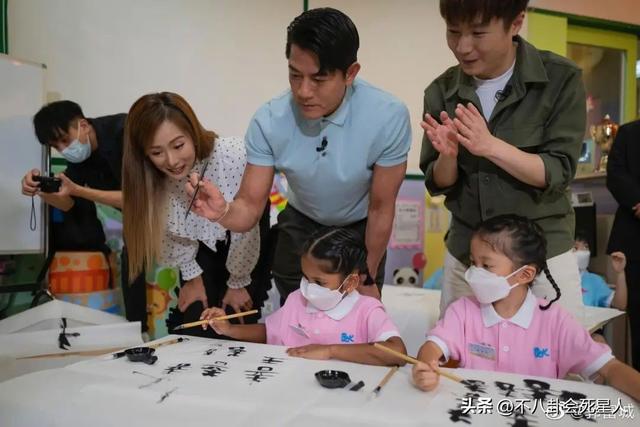 57岁郭富城身材挺拔似少年,成港圈真“不老男神”